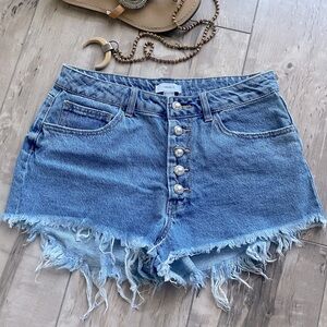 NWOT Jean Short Shorts with Pearl Buttons ~ Distressed